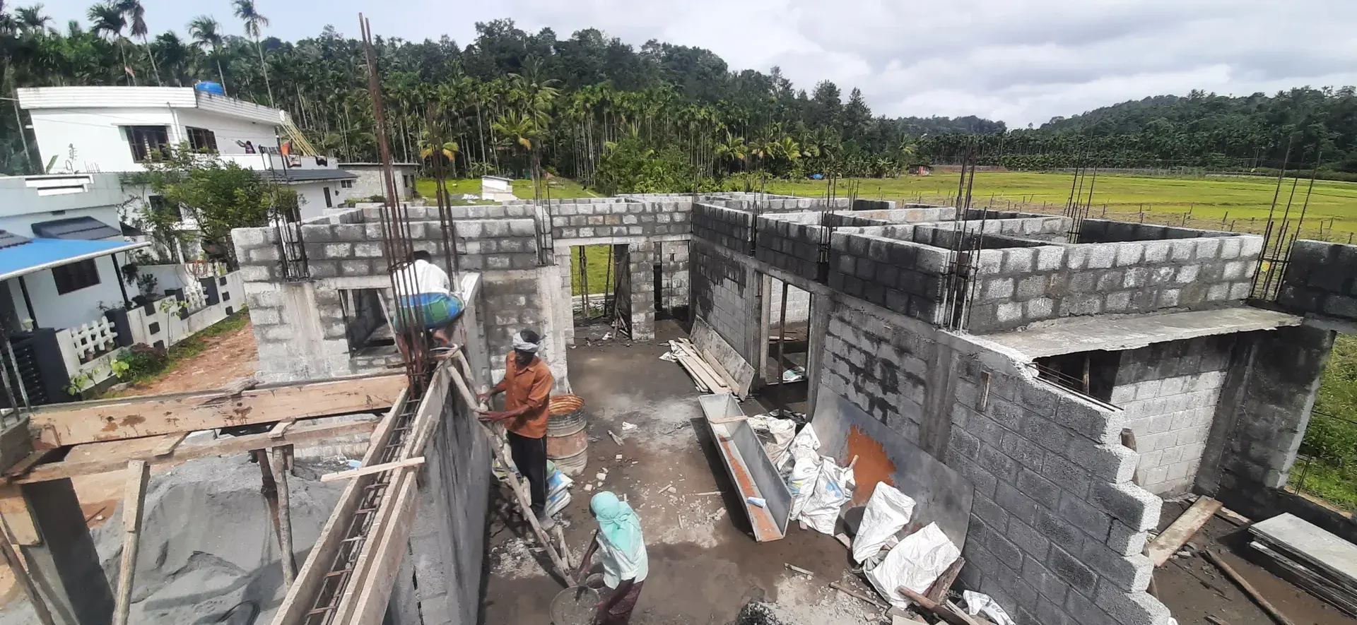Residential Building in Gudalur, residential building by Prasanth Associates during construction